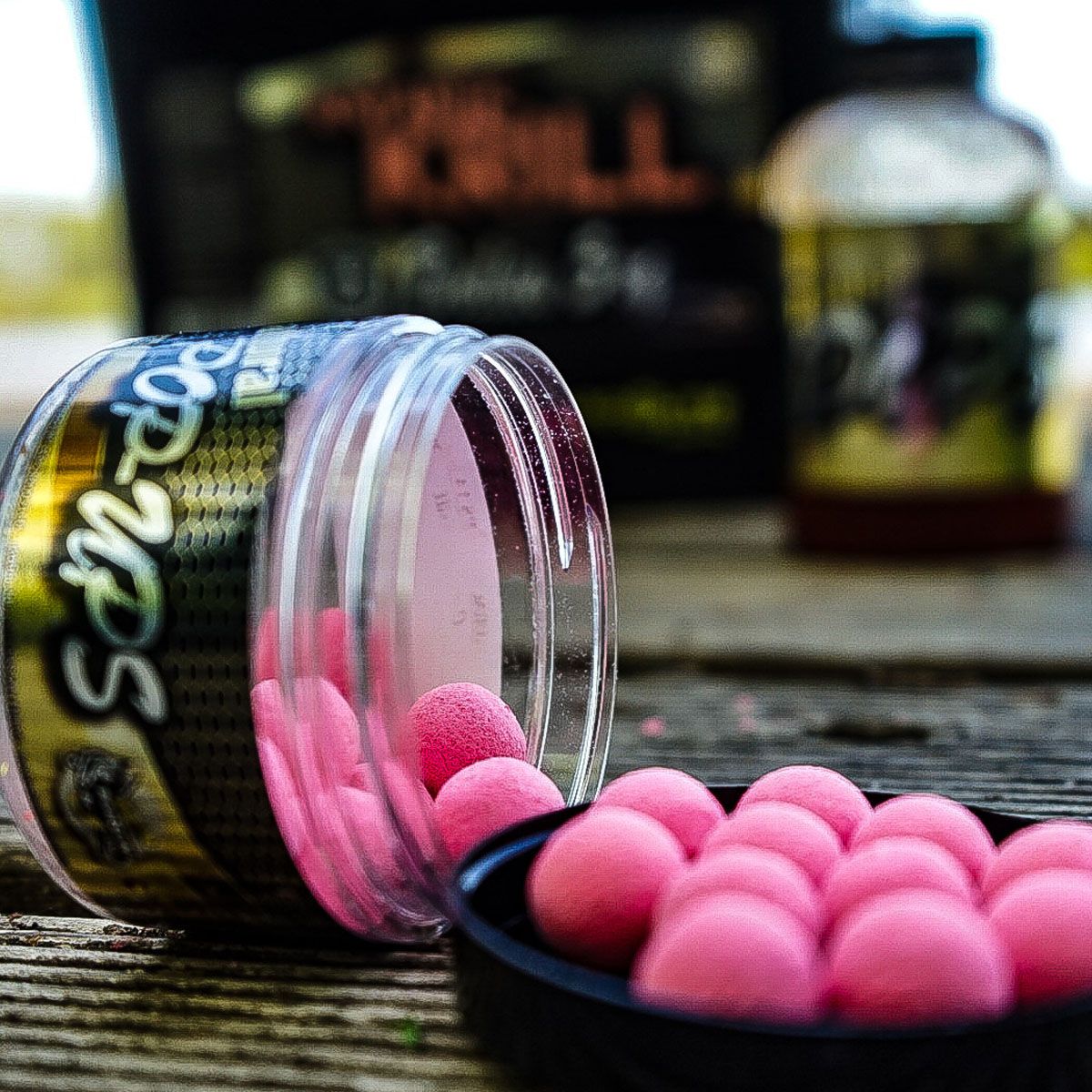 Pro Elite Baits Gold Floro Rosa Pop Up Antartic Krill 14mm 50ml - Imagen 4