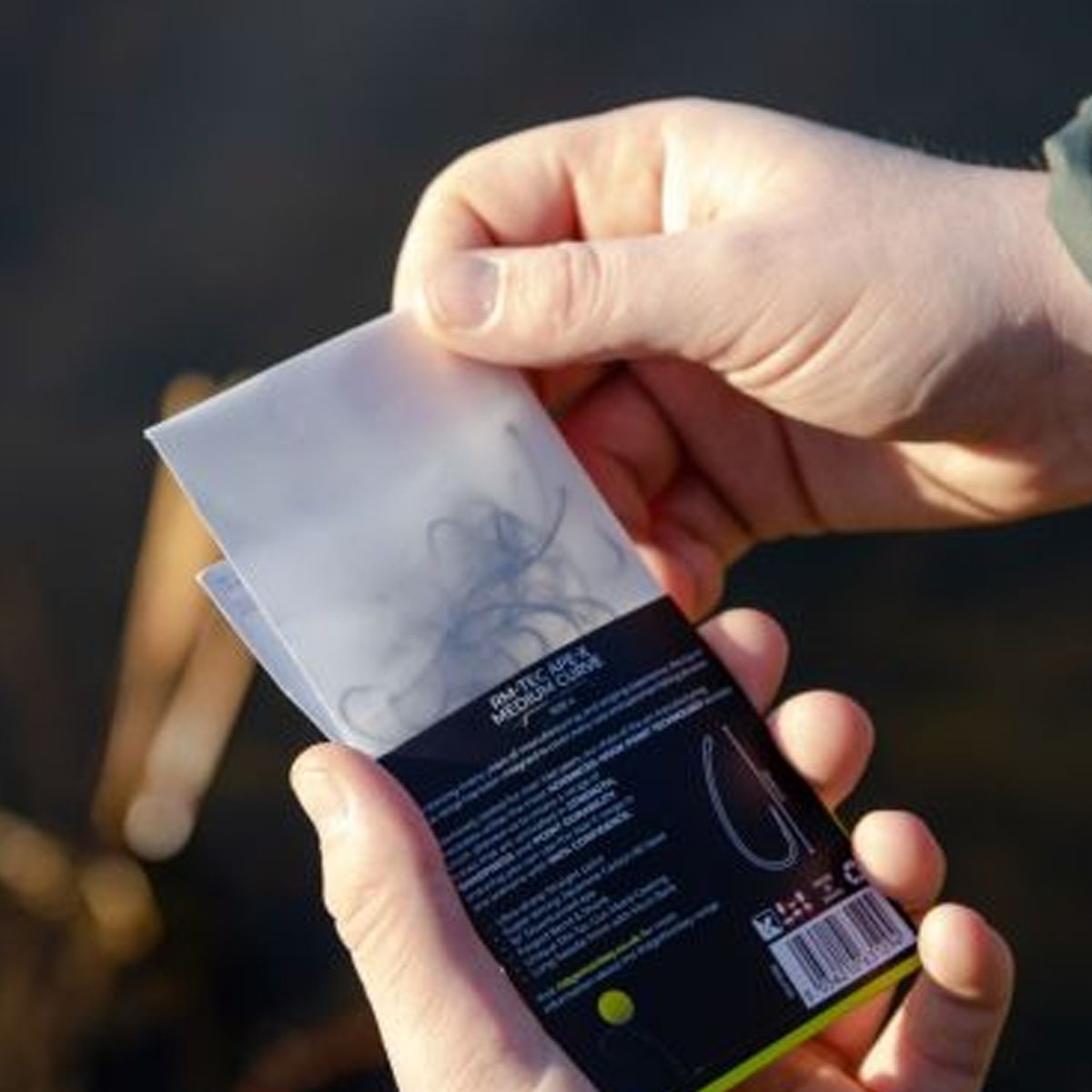 RidgeMonkey Pack 25uds Ape-X Medium Curve Barbed Bulk Nº4 - Imagen 7